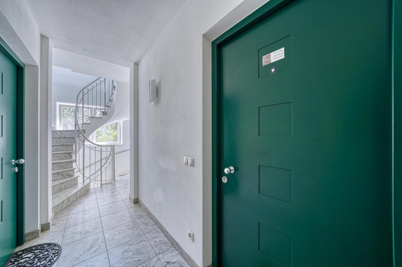 City Cafe - Central Apartment Brunico Luaran gambar