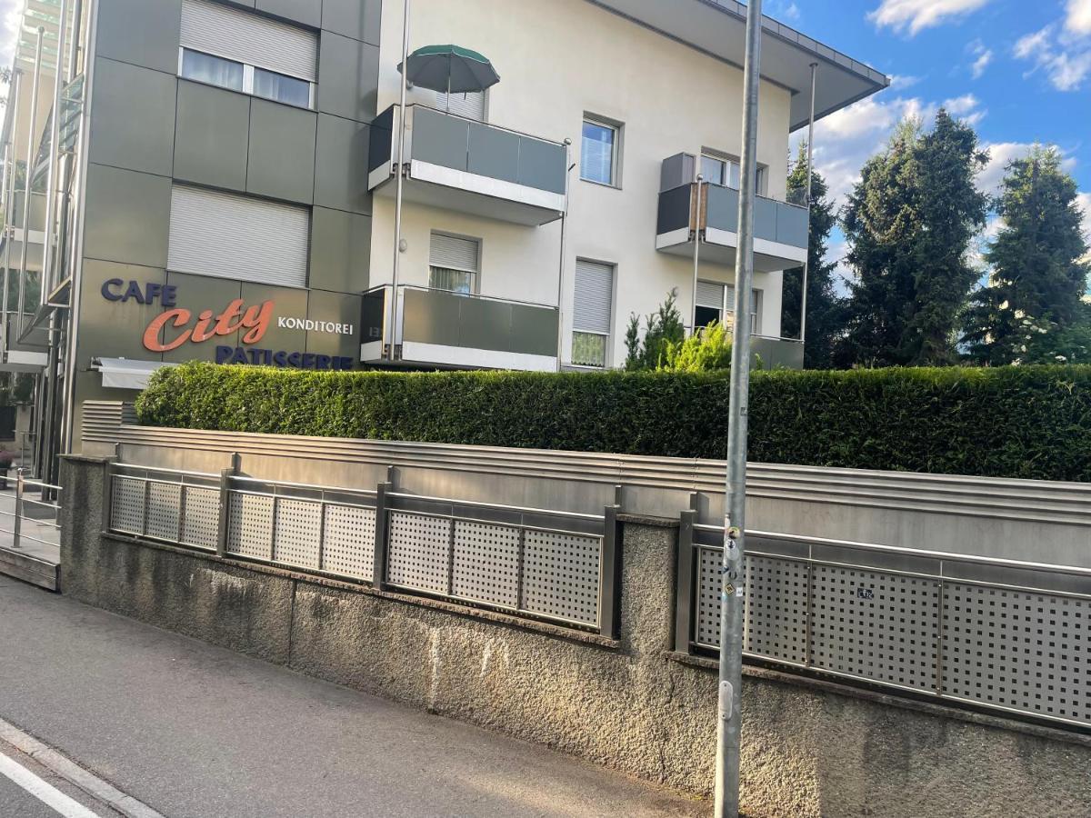 City Cafe - Central Apartment Brunico Luaran gambar